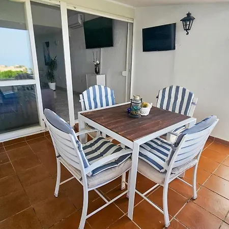 Duplex Con Vistas Al Mar, Playa Y Puerto A Pasos Апартаменты *